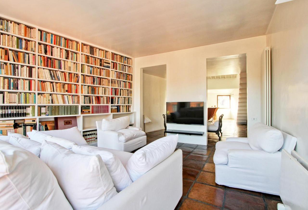 Apartment Luxury Art In Trastevere With Terrace