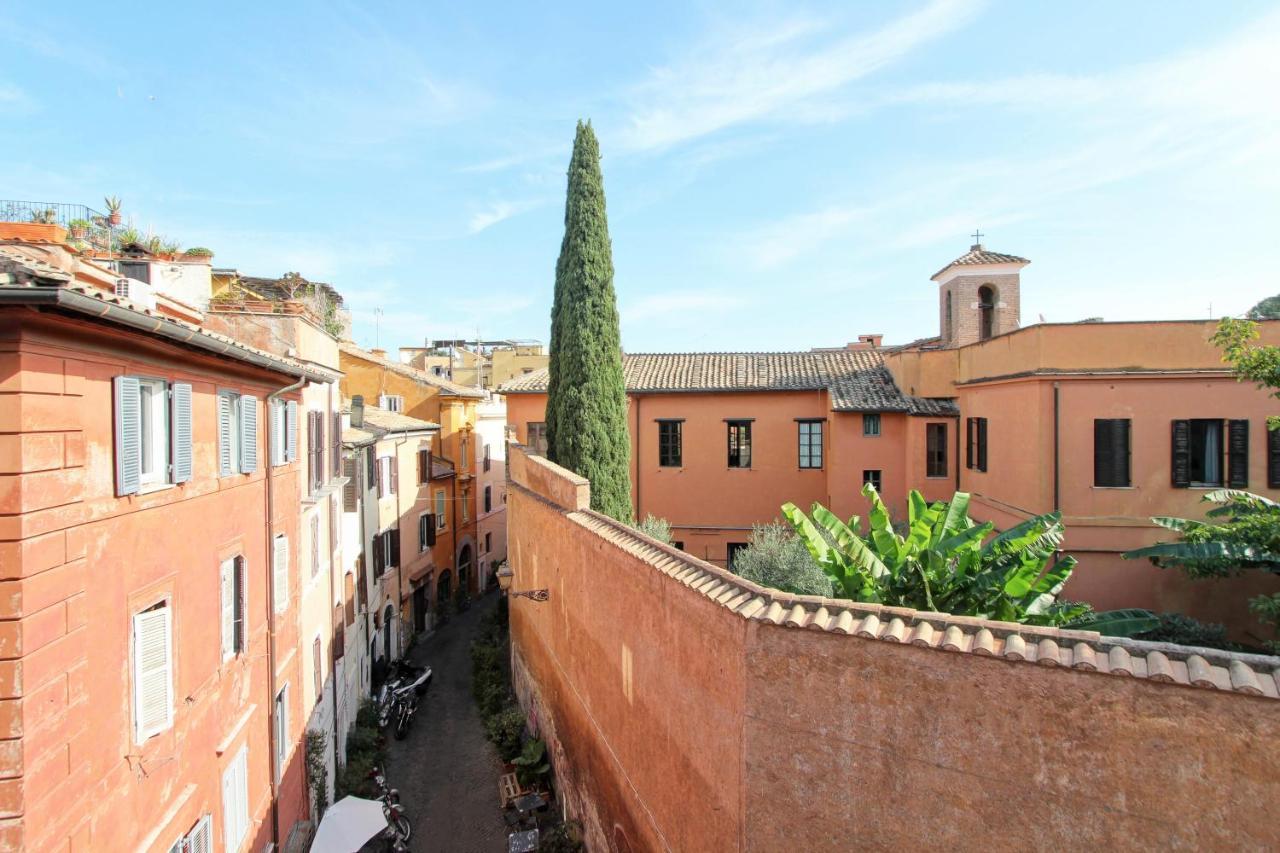 Luxury Art In Trastevere With Terrace * Rome